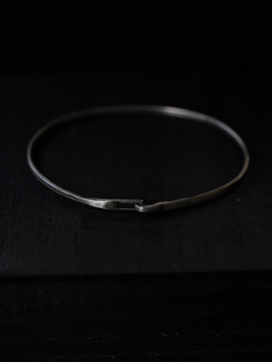 PRY シュウトSilver Hook Bangle [narrow] Silver Hook Bangle [narrow] – PRY