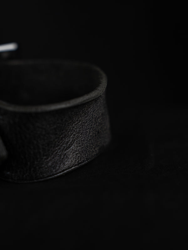 Sculpted Leather Buckle Bracelet