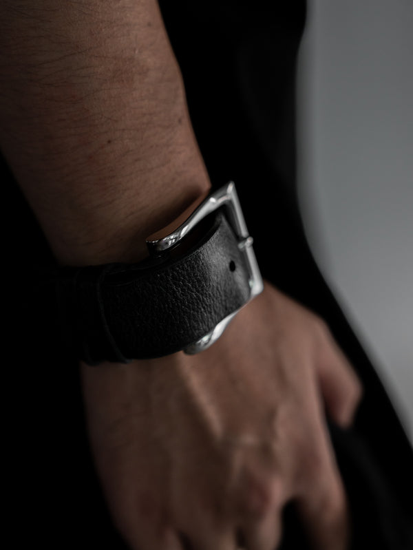 Sculpted Leather Buckle Bracelet