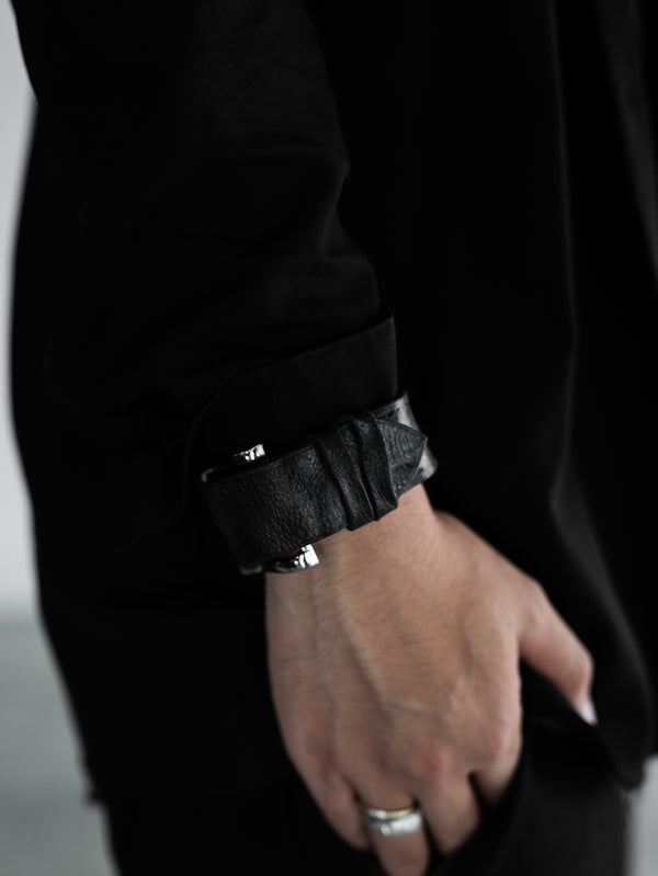 Sculpted Leather Buckle Bracelet