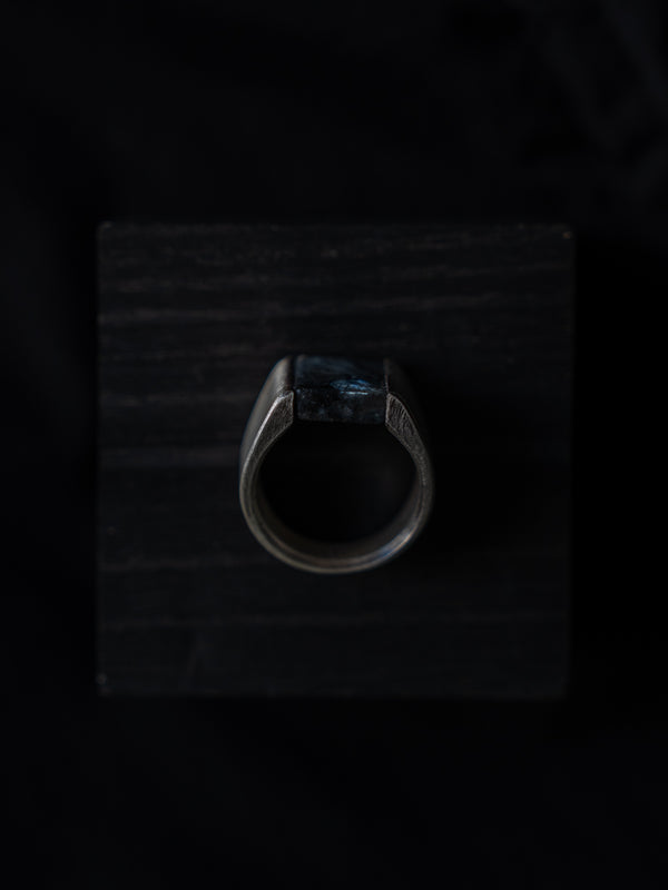 Monolith Ring【BLACK LABRADORITE】