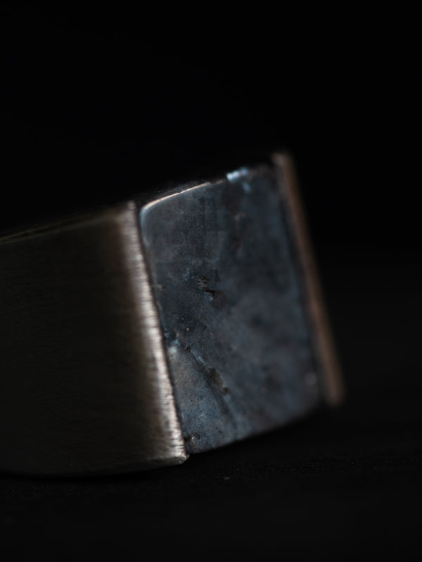 Monolith Ring【BLACK LABRADORITE】