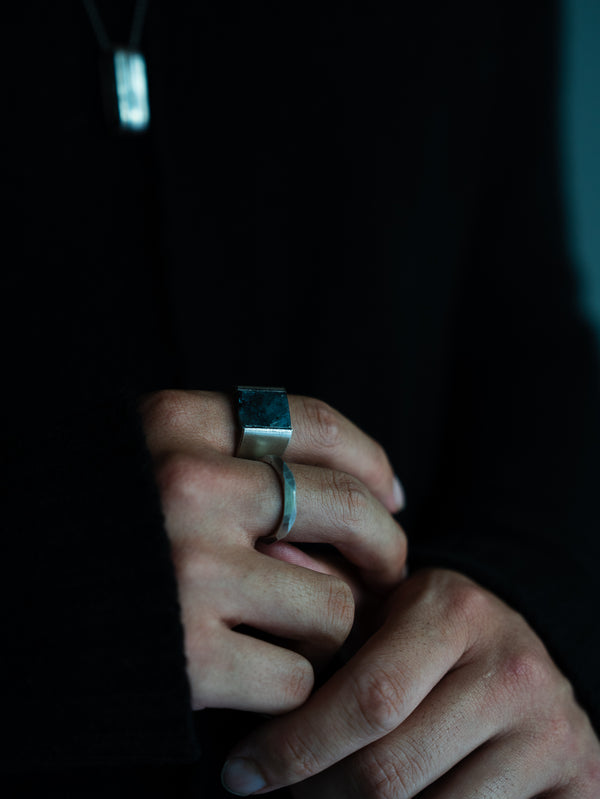 Monolith Ring【BLACK LABRADORITE】