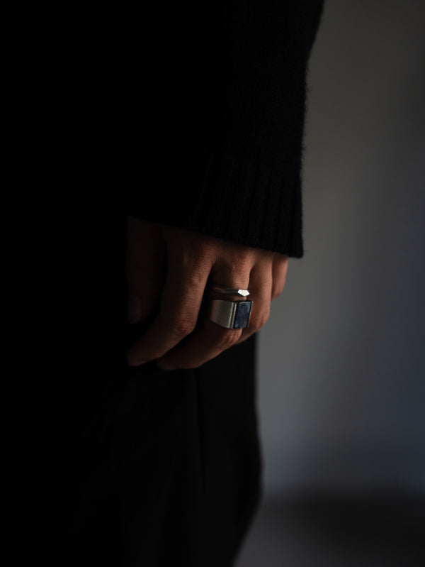 Monolith Ring【BLACK LABRADORITE】