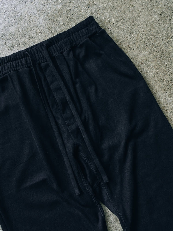 Cut-off Flare Sweatpants [Velvet Black]