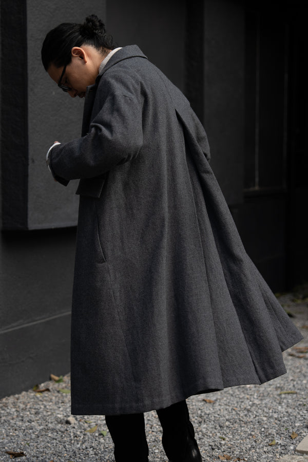 Back-Vent Washed-Serge Overcoat [尾州ウール]【dark gray】