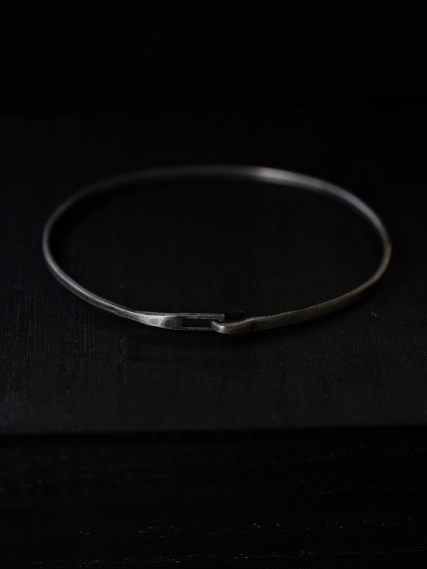 Silver Hook Bangle [narrow]