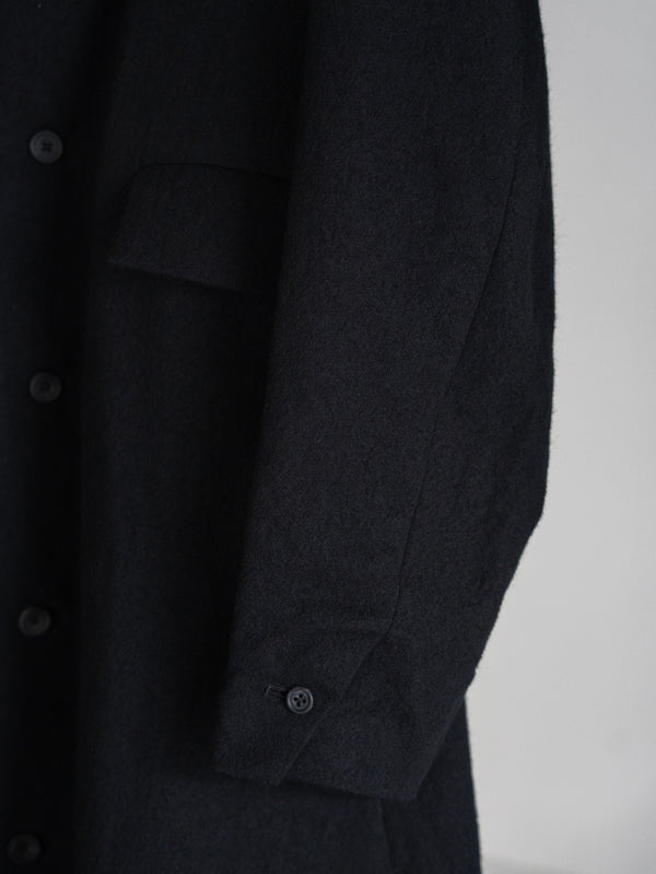 Back-Vent Washed-Serge Overcoat [尾州ウール]【black】