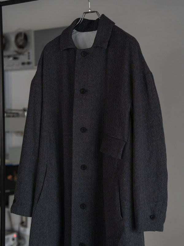 Back-Vent Washed-Serge Overcoat [尾州ウール]【dark gray】
