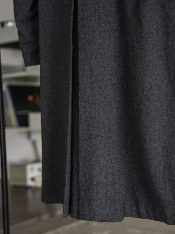 Back-Vent Washed-Serge Overcoat [尾州ウール]【dark gray】