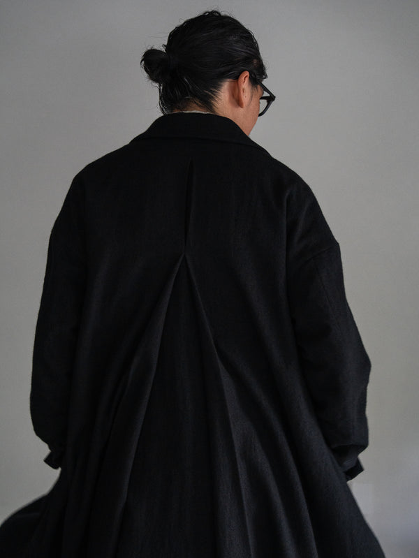 Back-Vent Washed-Serge Overcoat [尾州ウール]【black】