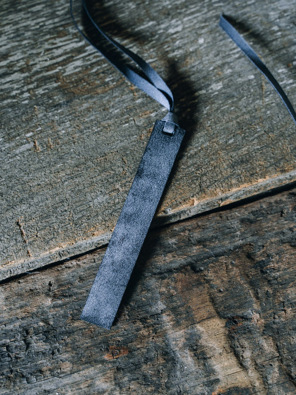 Stannum Leather Plate Necklace