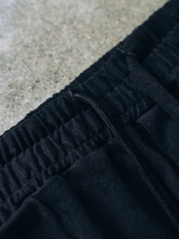 Cut-off Flare Sweatpants [Velvet Black]