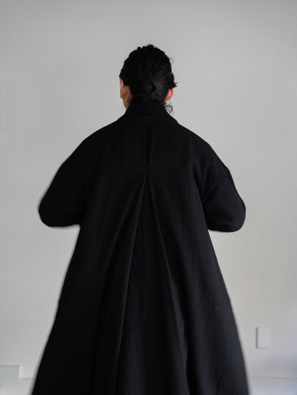 Back-Vent Washed-Serge Overcoat [尾州ウール]【black】
