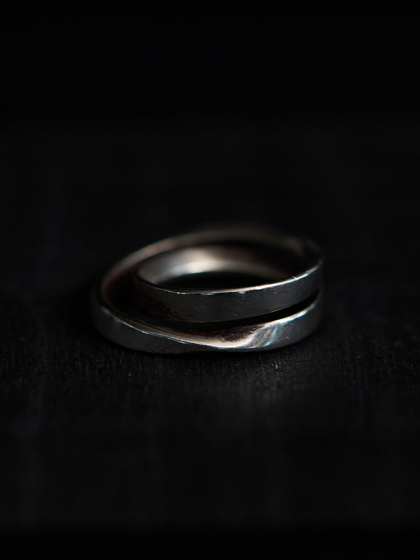 Double Twist Triangle Ring