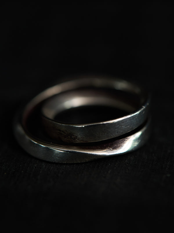 Double Twist Triangle Ring