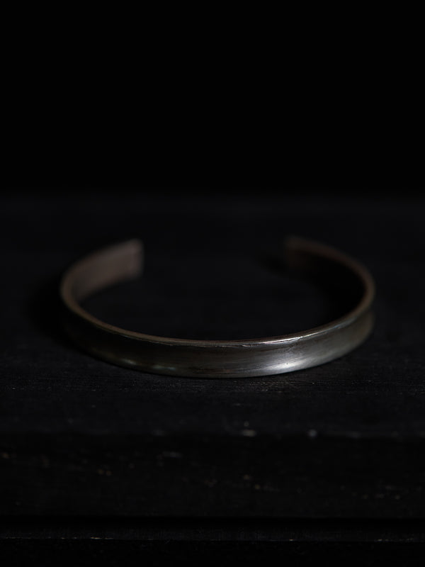STILL Curve Bangle