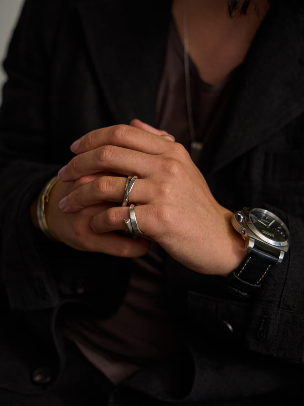 Double Twist Triangle Ring