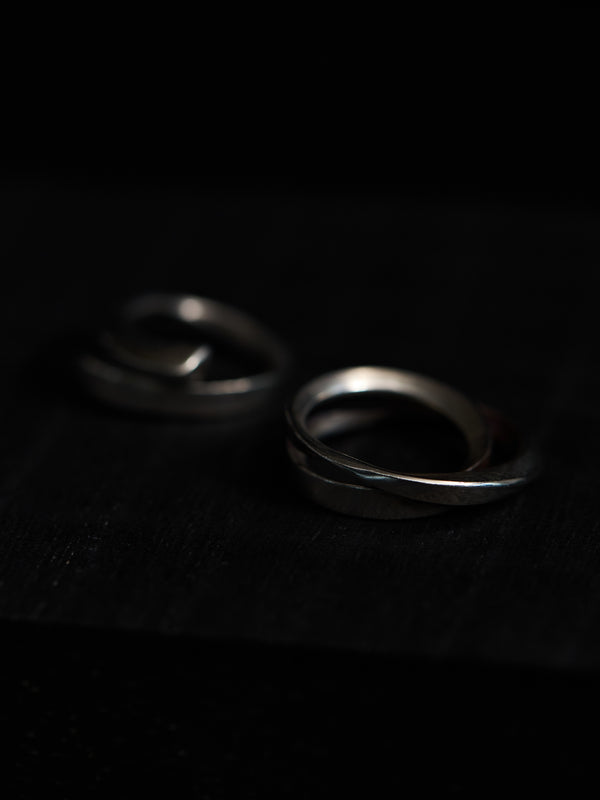 Double Twist Triangle Ring