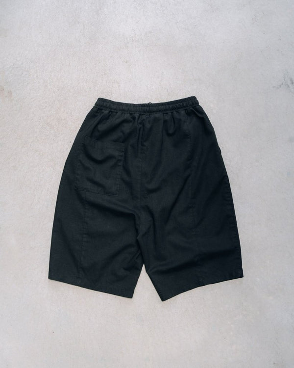 【アーカイブ販売】Black Modern Cut Linen Shorts [for setup] - PRY
