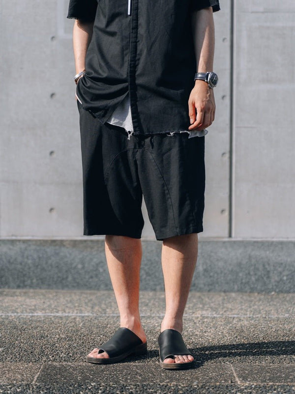 【アーカイブ販売】Black Modern Cut Linen Shorts [for setup] - PRY