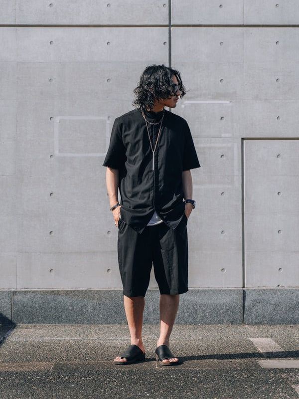 【アーカイブ販売】Black Modern Cut Linen Shorts [for setup] - PRY