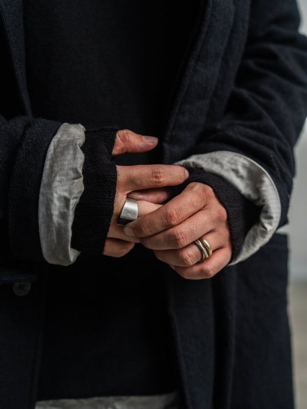 Cashmere Balloon Sleeve Knit【black】 - PRY