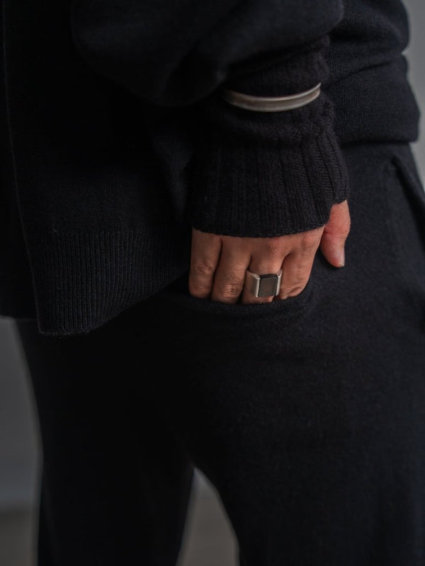 Cashmere Easy Flare Pants【black】 - PRY