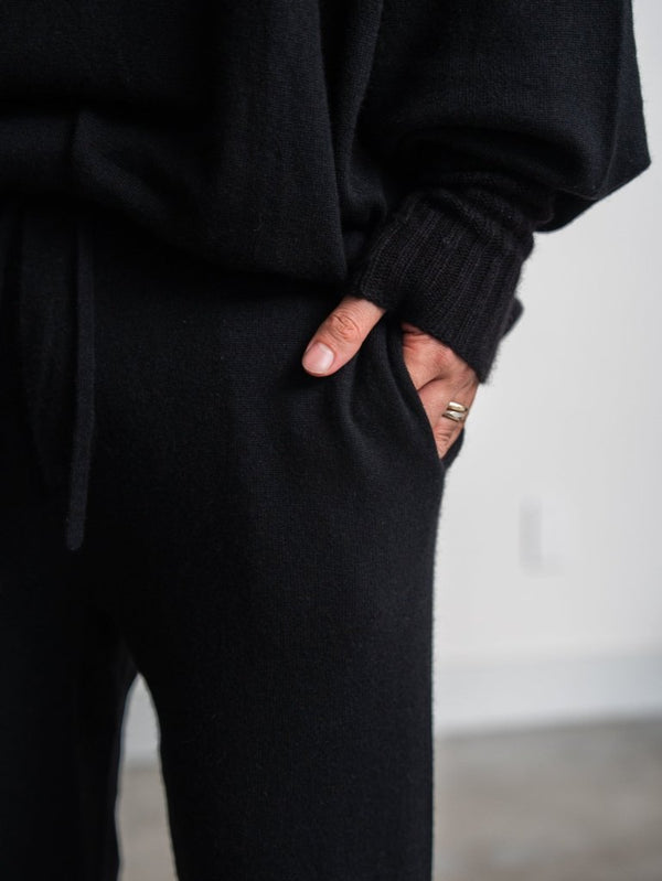 Cashmere Easy Flare Pants【black】 - PRY