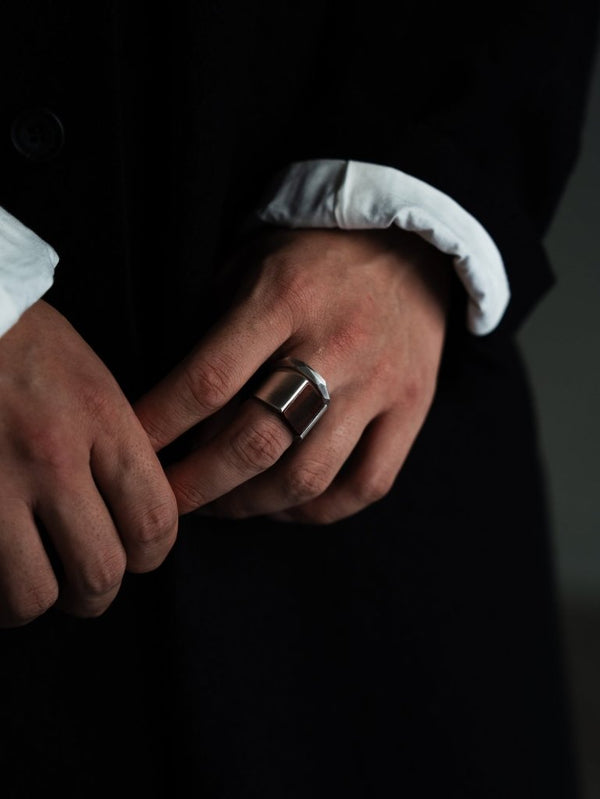 Crystal Edge Ring - PRY