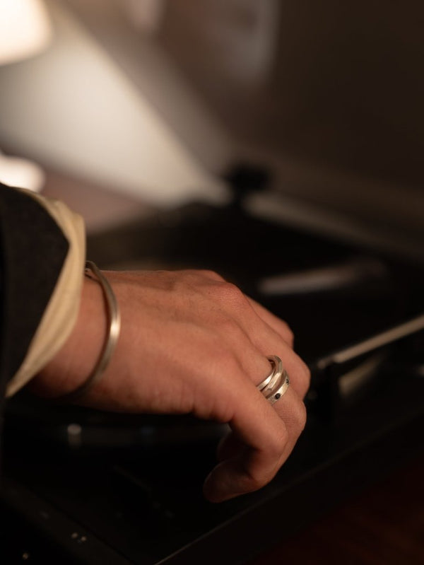 Double Crafted Edge Ring - PRY