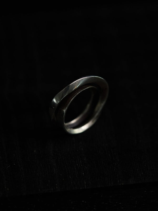 Double Twist Triangle Ring - PRY