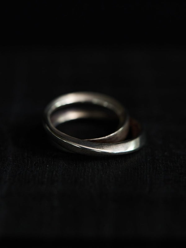 Double Twist Triangle Ring - PRY