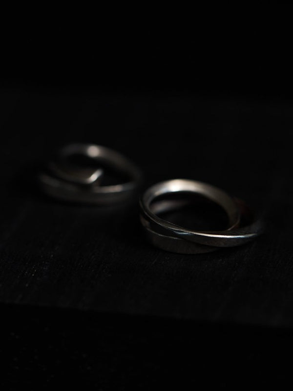 Double Twist Triangle Ring - PRY