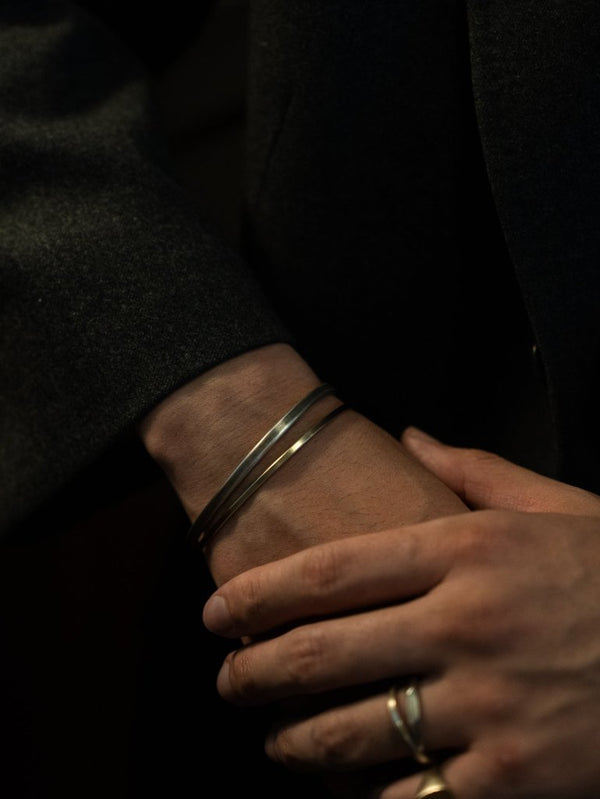 K10 Hook Bangle [narrow] - PRY