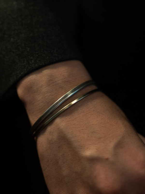 K10 Hook Bangle [narrow] - PRY