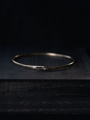 K10 Hook Bangle [narrow] - PRY