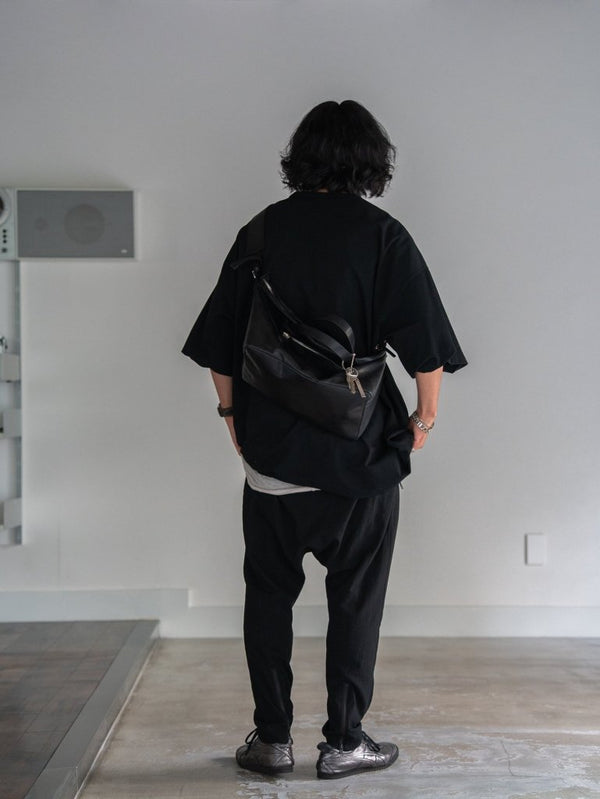 Leather Front Zip Travel Bag - PRY