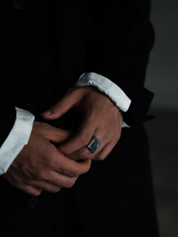 Monolith Ring【BLACK LABRADORITE】 - PRY