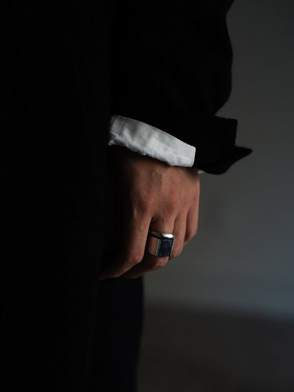 Monolith Ring【BLACK LABRADORITE】 - PRY