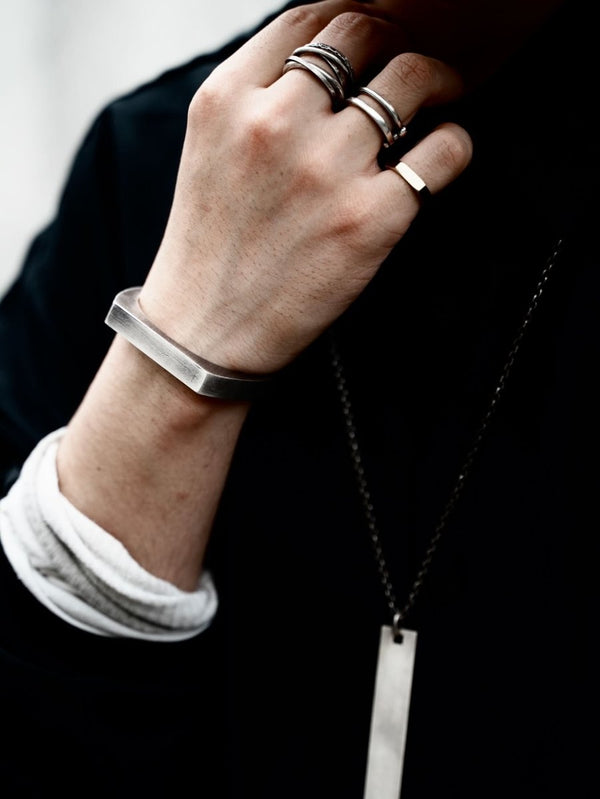 Signet Bangle - PRY