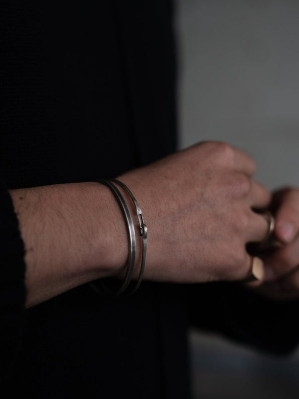 Silver Hook Bangle [narrow] - PRY