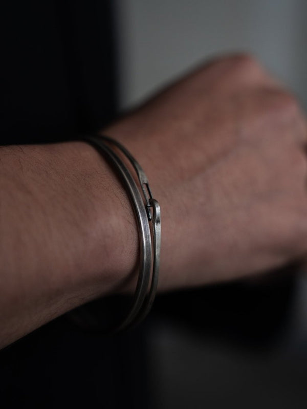Silver Hook Bangle [narrow] - PRY