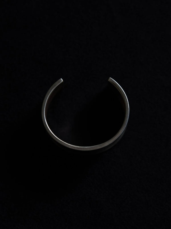 STILL Curve Bangle [xxxl] - PRY