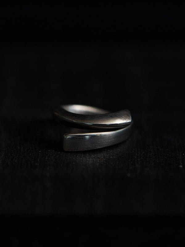 Twist Triangle Ring - PRY