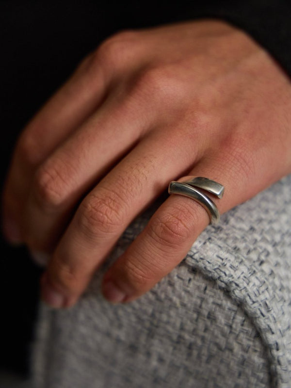 Twist Triangle Ring - PRY