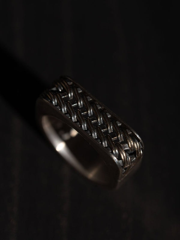 Woven Signet Ring [k10 gold+slv925] - PRY