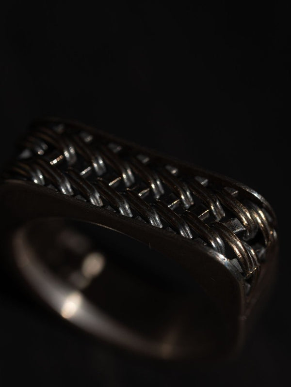 Woven Signet Ring [k10 gold+slv925] - PRY